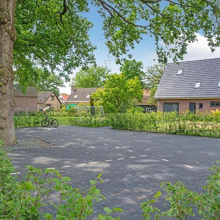 Charming Villa In Lemele With A Nice Garden Eksteriør billede