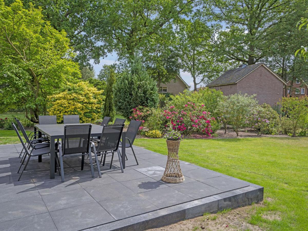 Charming Villa In Lemele With A Nice Garden Eksteriør billede