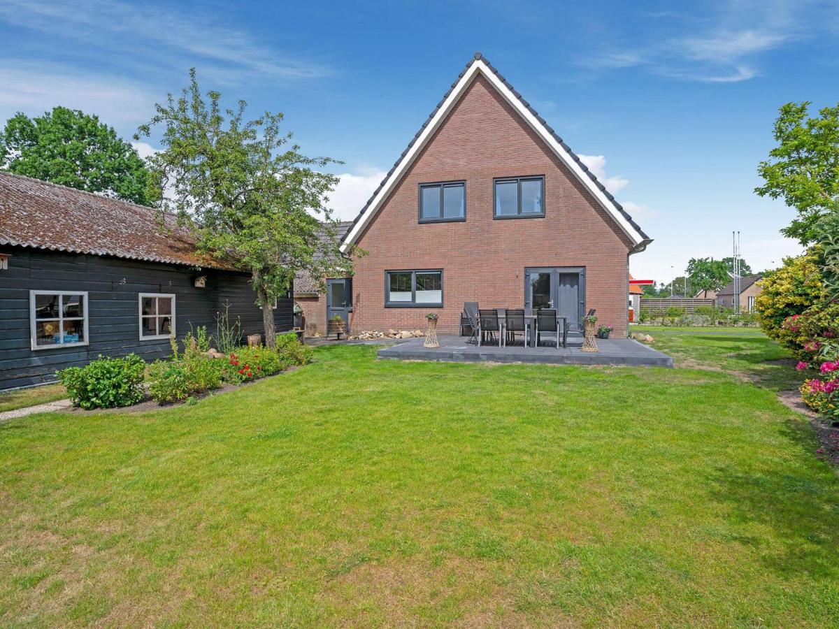 Charming Villa In Lemele With A Nice Garden Eksteriør billede