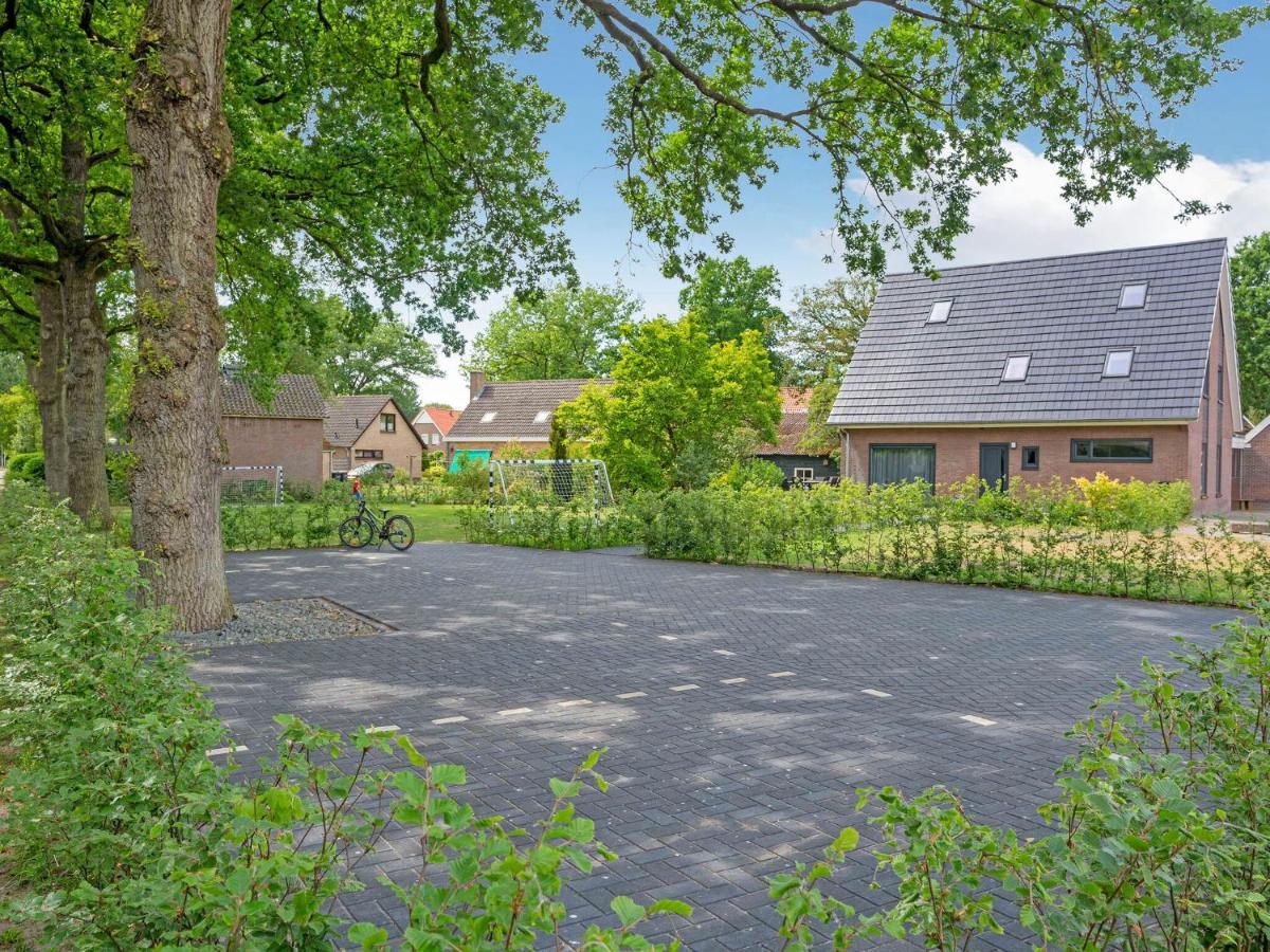 Charming Villa In Lemele With A Nice Garden Eksteriør billede