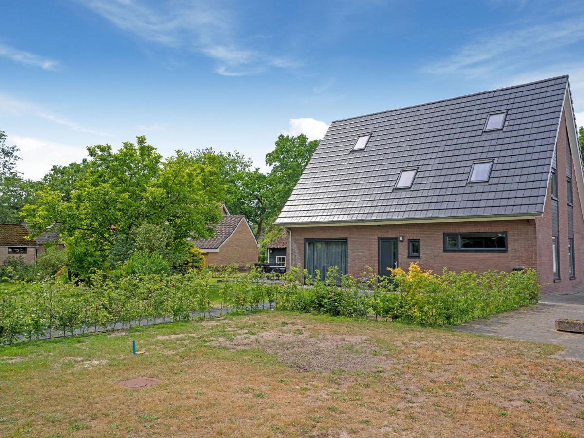 Charming Villa In Lemele With A Nice Garden Eksteriør billede